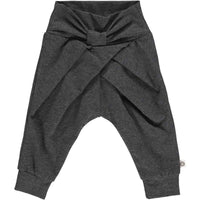 Müsli by green cotton Babyhose mit Schleifenschnitt – Iron Grey Melange